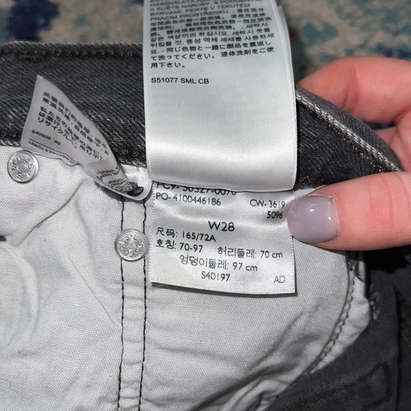 Levi’s Denim Shorts - Picture 3 of 3